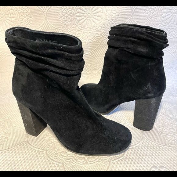 K Cavallari Chinese Laundry Black Suede Ankle Boot 6.5 - Picture 1 of 6